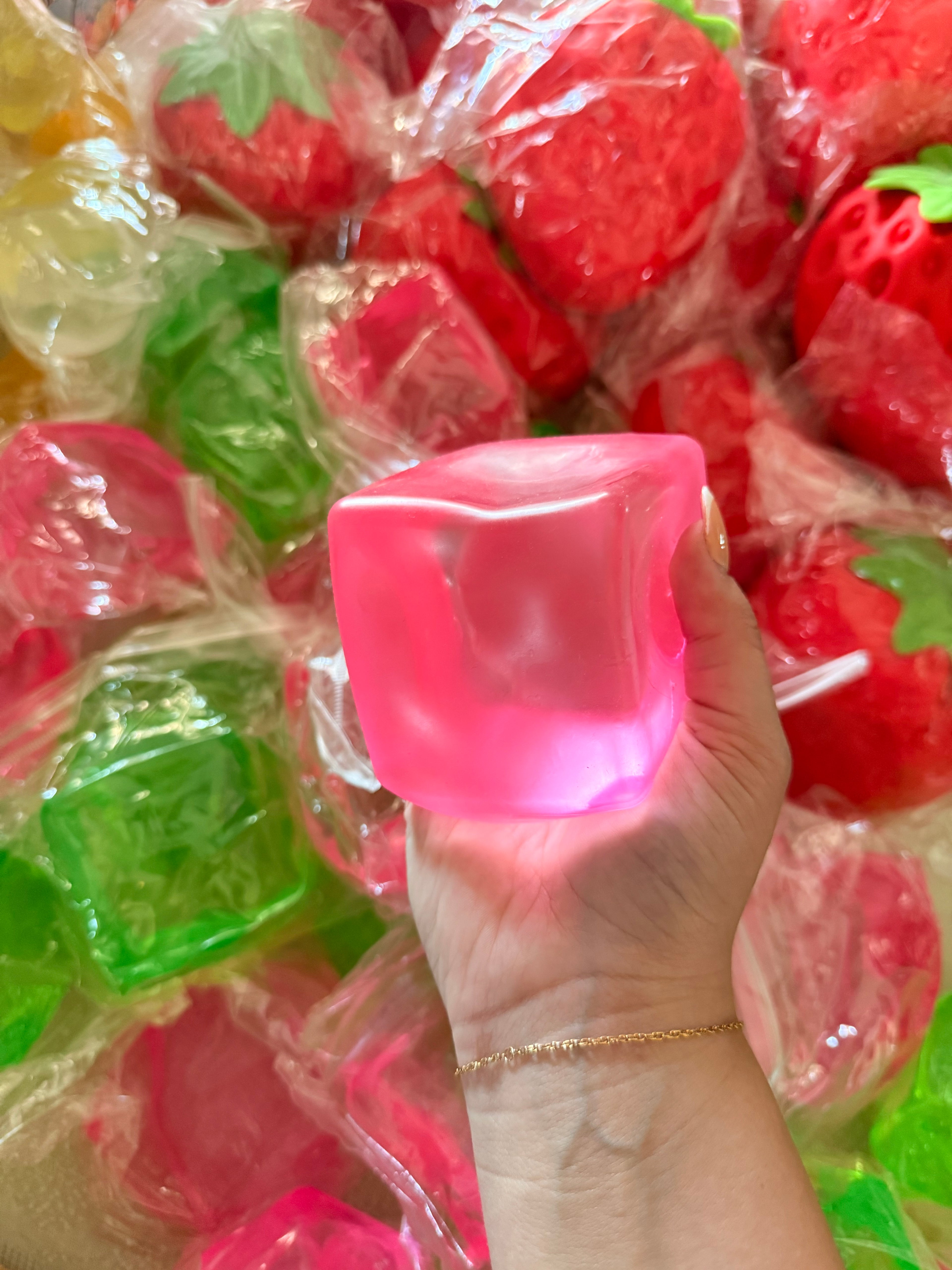 Jumbo Cube